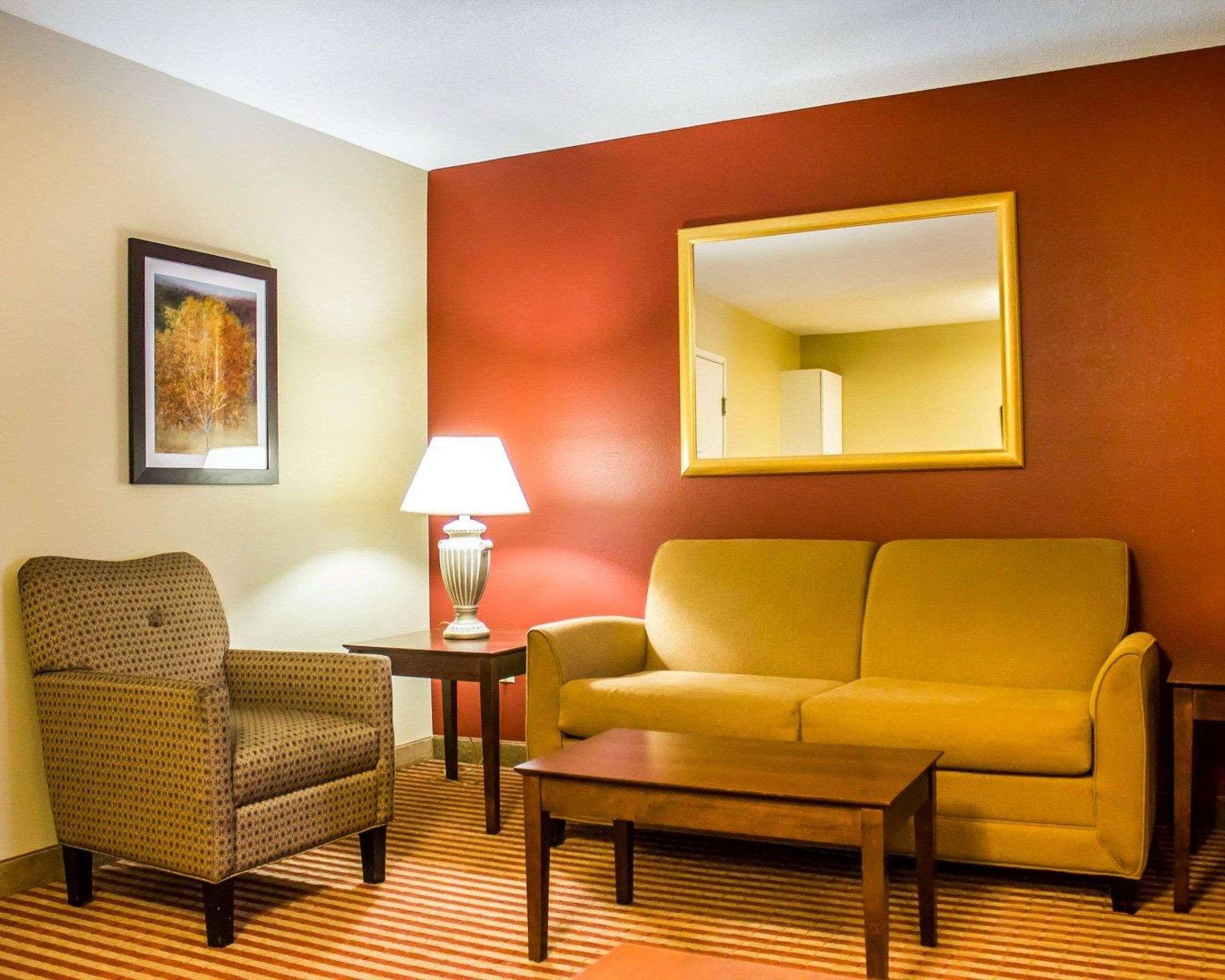 Dayville Comfort Inn & Suites מראה חיצוני תמונה