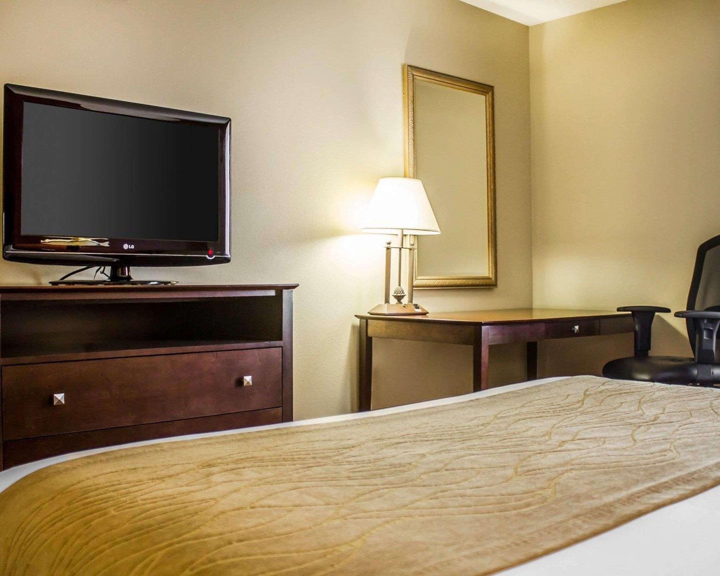 Dayville Comfort Inn & Suites מראה חיצוני תמונה